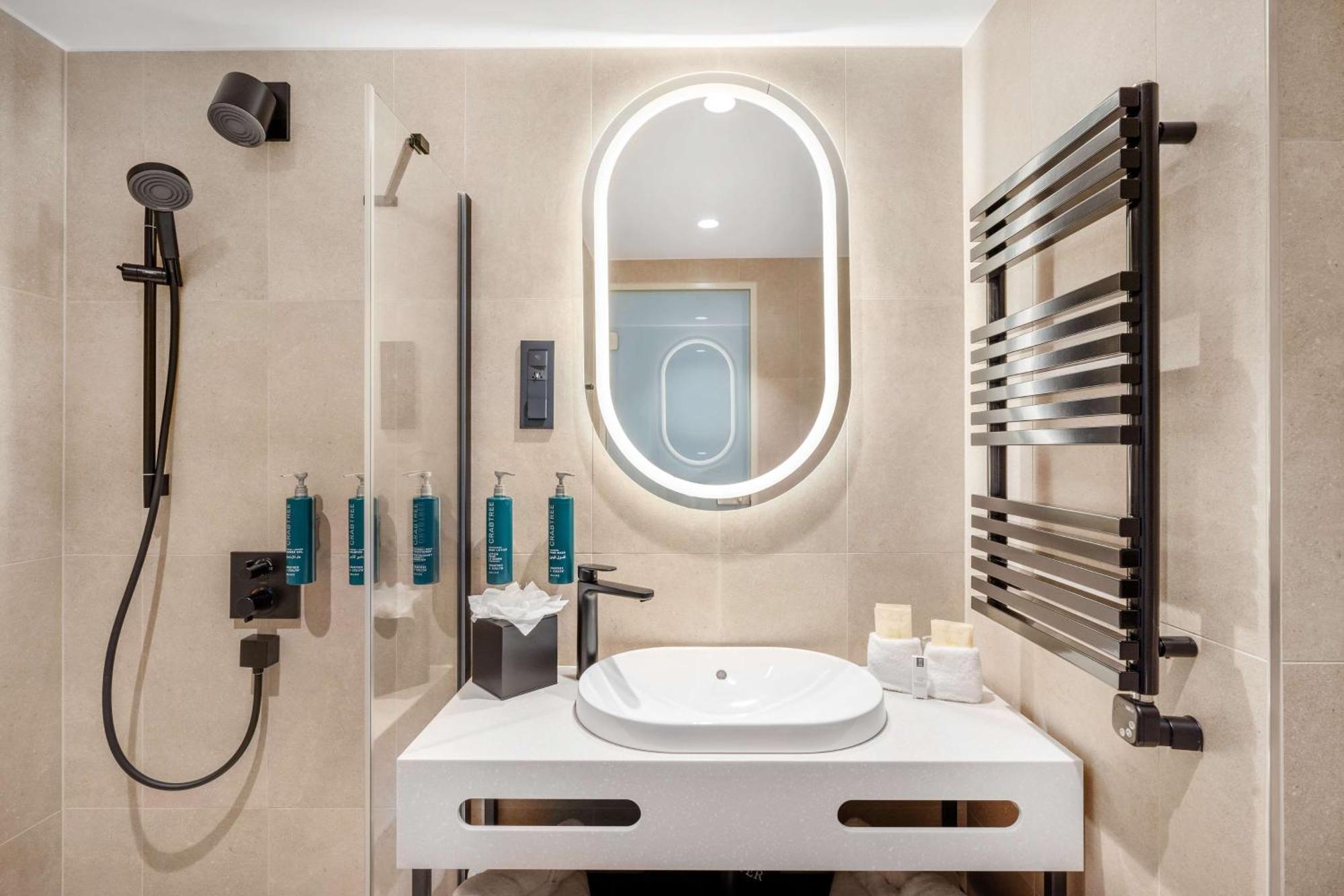 Hilton Garden Inn Debrecen City Center Ngoại thất bức ảnh