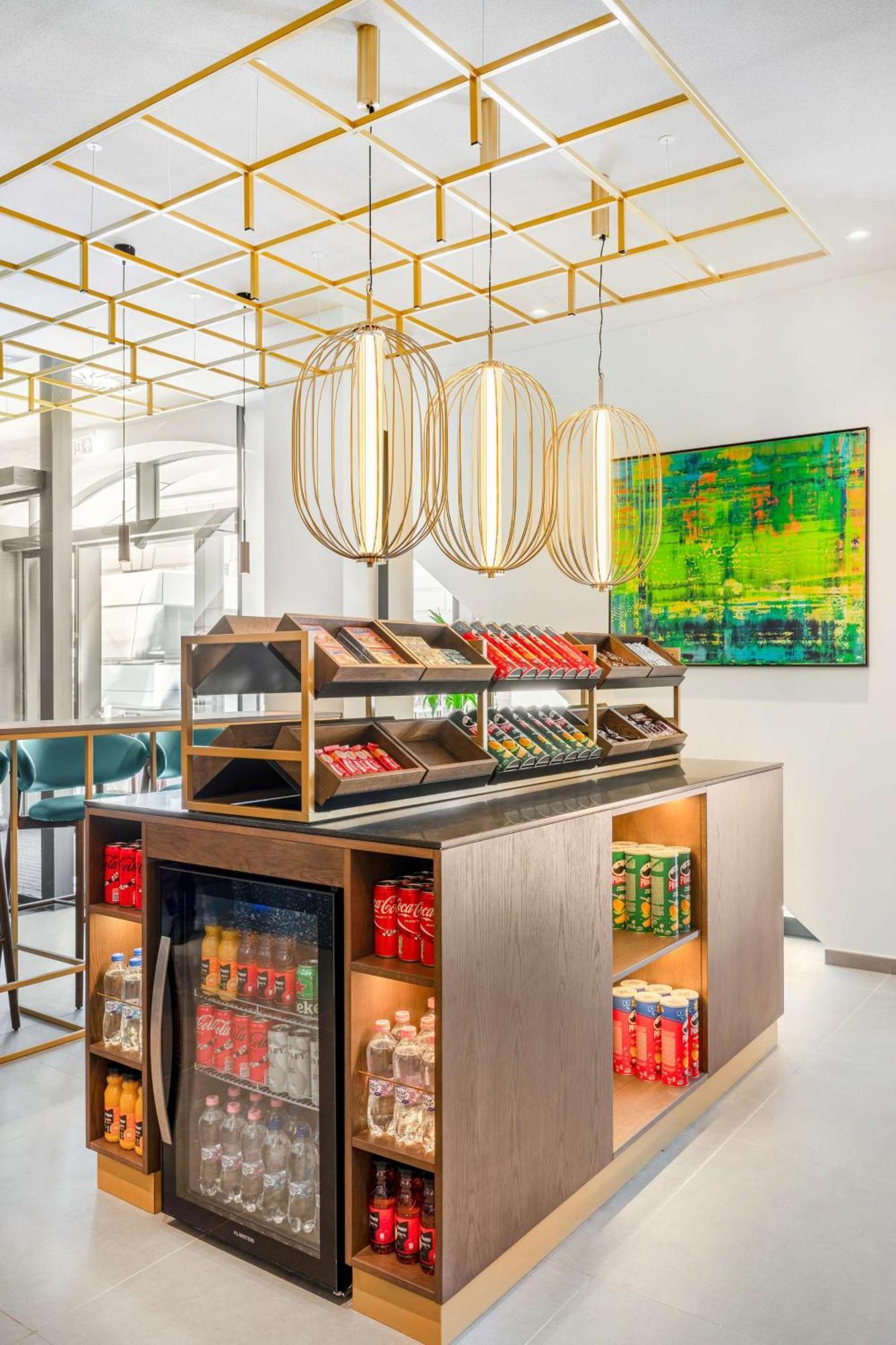 Hilton Garden Inn Debrecen City Center Ngoại thất bức ảnh
