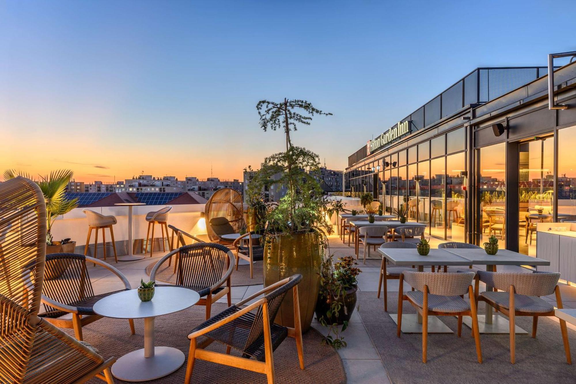 Hilton Garden Inn Debrecen City Center Ngoại thất bức ảnh
