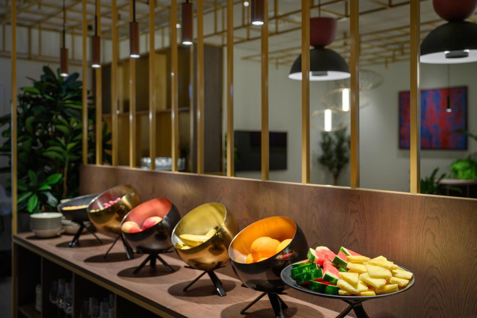 Hilton Garden Inn Debrecen City Center Ngoại thất bức ảnh