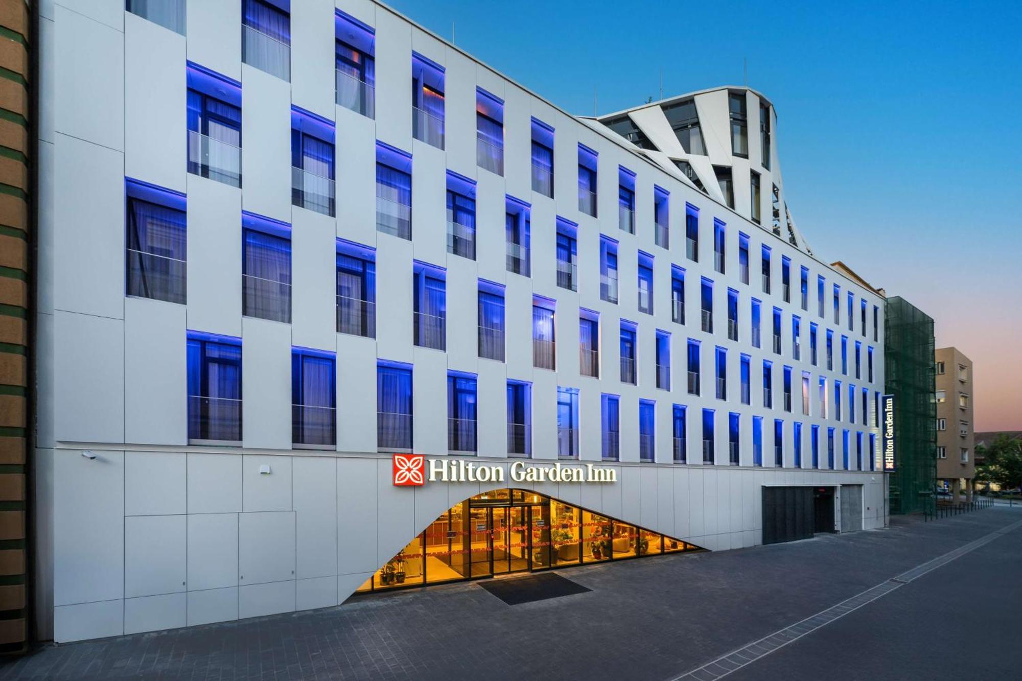 Hilton Garden Inn Debrecen City Center Ngoại thất bức ảnh